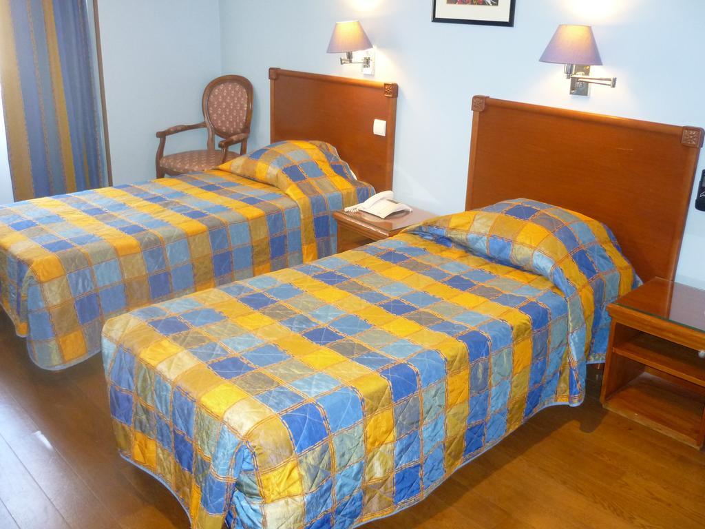 ניס Baccarat Hostel חדר תמונה